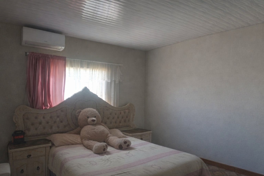 2 Bedroom Property for Sale in Botshabelo Free State